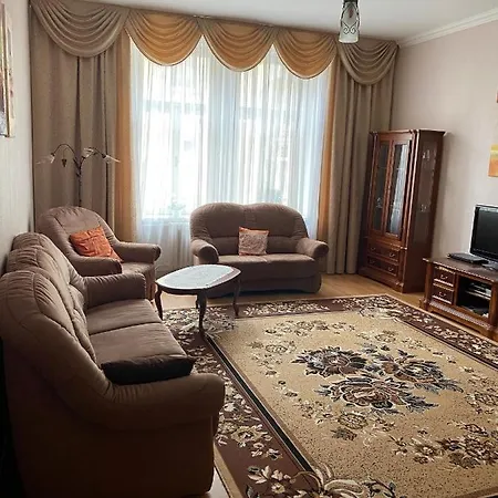 Jurincom Raisova Appartement