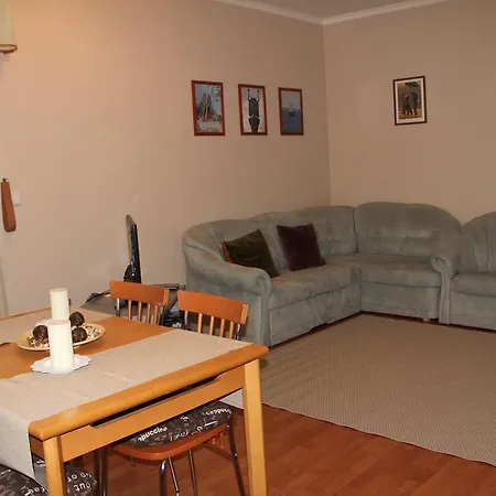Jurincom Raisova Appartement