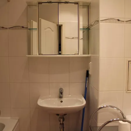 Jurincom Raisova Appartement *