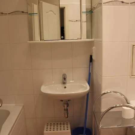 Jurincom Raisova Appartement
