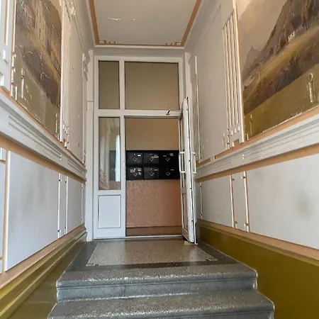 Jurincom Apartments Raisova * Karlovy Vary