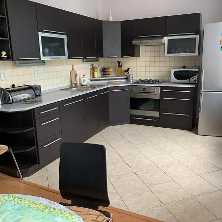 Apartment Jurincom Apartments Raisova Karlovy Vary