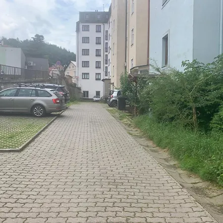 Jurincom Raisova Daire Karlovy Vary