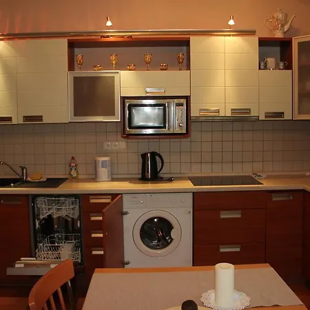 Jurincom Apartments Raisova