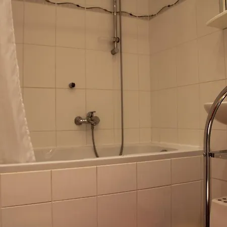 Jurincom Apartments Raisova Apartment Karlovy Vary